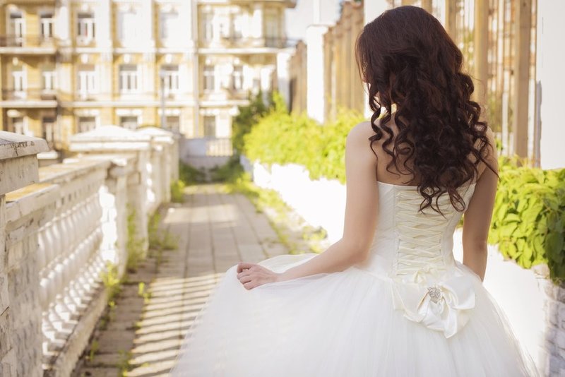 Soft Wedding Hairstyles for Curly Hair