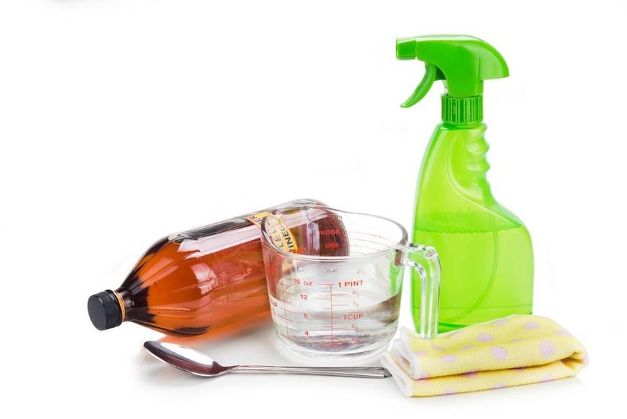 Avoid Cleaning These Things With Vinegar 