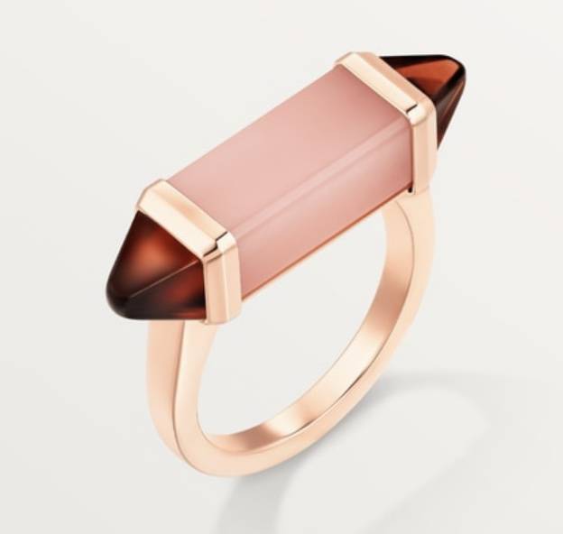 Models of Rings Inlaid With Agate Stone