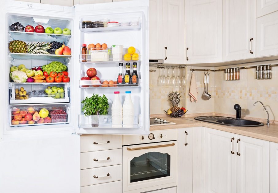 4 Ideal Places to Put the Kitchen Refrigerator Without Affecting the Decor