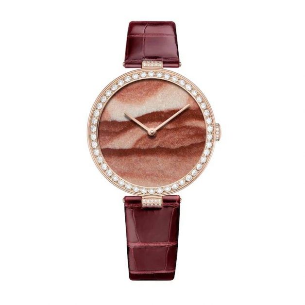 Get Glamorous Look with Watches in Earthy and Dark Colors for Fall 2022