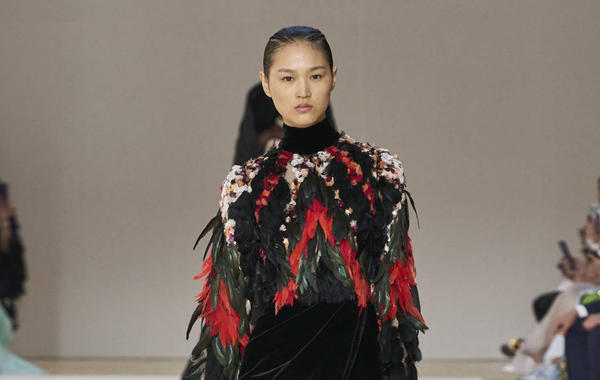 How Did Velvet Appear in the Fall-Winter 2022-2023 Shows?