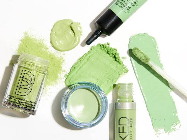 Camouflage Pimples and Redness with the Best Green Concealers: A Comprehensive Guide 2023