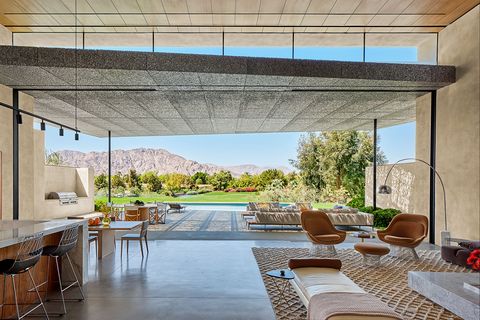 Timeless Lessons: 15 Midcentury Modern Living Rooms That Inspire