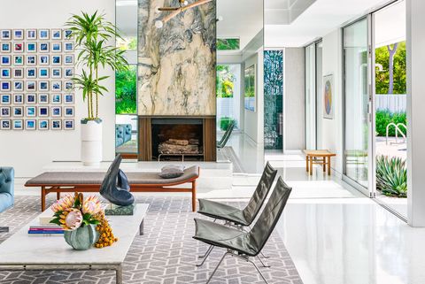 Timeless Lessons: 15 Midcentury Modern Living Rooms That Inspire