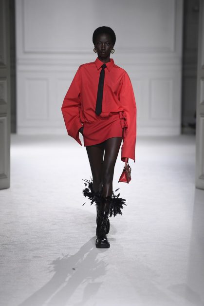 Valentino's Fall 2023 Collection: The Resurgence of the Skinny Black Tie
