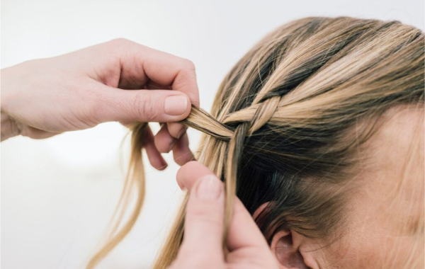 5 Common Hair Habits That May Contribute to Hair Loss