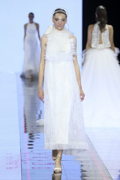 Discover the Latest Wedding Dress Trends for 2024: Perfect Styles for Slim Brides