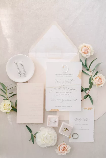 Radiate Romance: The Magic of a Rose Gold-Themed Wedding