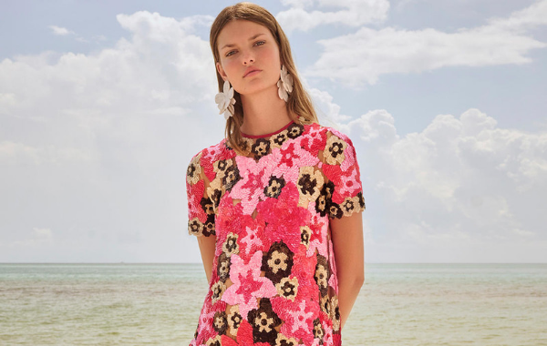 Resort 2024 Fashion: Embrace the Trend with These Stunning Short Dresses