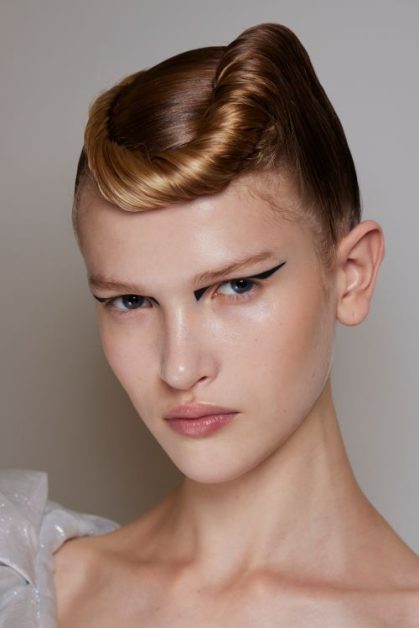 Fall/Winter 2023-2024 Beauty Trends: Insights from Paris Haute Couture