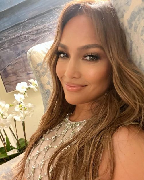 Summer Style Sensation: Jennifer Lopez Stuns in Billowy Red Jumpsuit