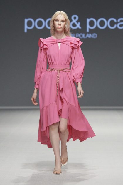 Fuchsia Skirt Fashion: Embrace the Vibrant Trend for Summer