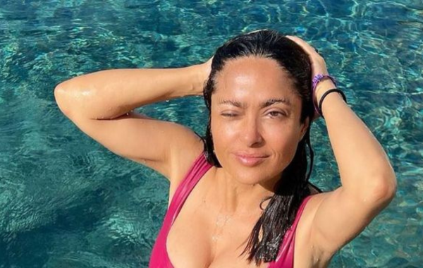 Salma Hayek's Stunning Swimwear: Bikini Babe Takes a Dive into Poolside Glamour