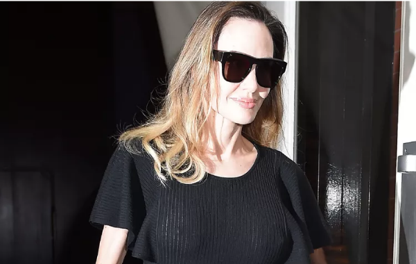 Angelina Jolie Masters Subtle Elegance: The Art of the Discreet Skin Reveal