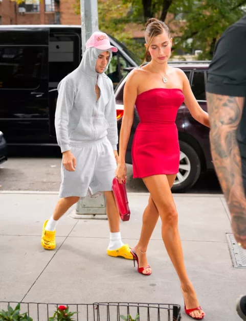 Hailey and Justin Bieber Prove Dressing Alike Isn't Required for Love