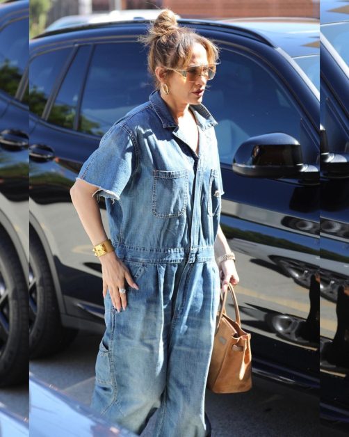 Jennifer Lopez's Casual Friday Glam: A Fashionable Twist on Weekend Style