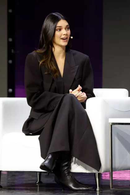 Style and Savvy: Kendall Jenner's Stunning Skirt Suit at Forbes 30 Under 30 Summit