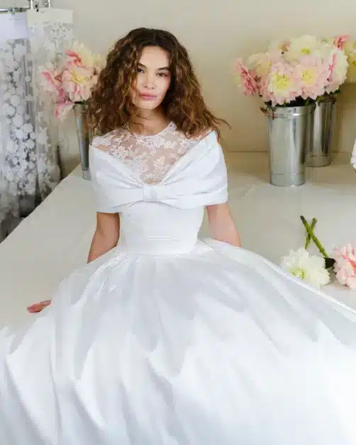 Dive into Bridal Beauty: Top Trends for Fall 2024 Wedding Dresses
