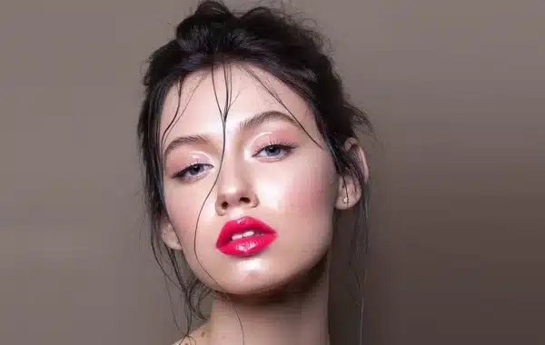 Shine Bright: The Latex Lips Trend Taking Over the Beauty World