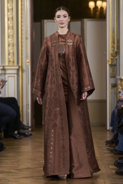 Chic Kaftans Take Center Stage: Eastern Influences at Paris Fashion Week