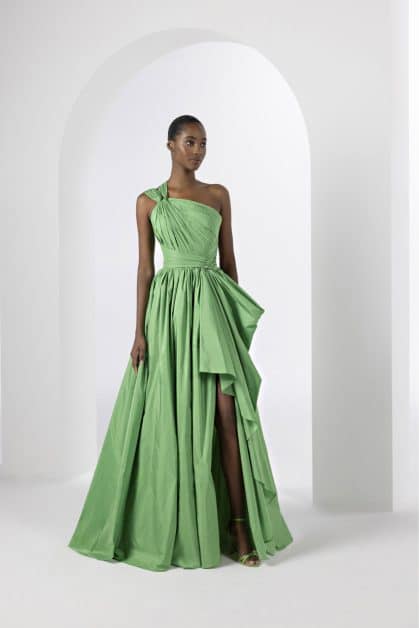 Summer Chic: Embrace Green Dress Trends for Effortless Elegance