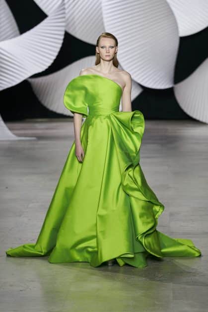 Summer Chic: Embrace Green Dress Trends for Effortless Elegance